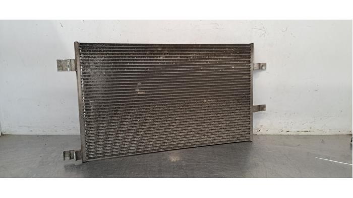 Condensateur clim Renault Kangoo