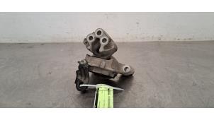 Gebruikte Motorsteun Ford Fiesta 7 1.5 TDCi 85 Prijs € 66,55 Inclusief btw aangeboden door Autohandel Didier