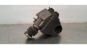 Gebruikte Luchtfilterhuis Ford Fiesta 7 1.5 TDCi 85 Prijs € 66,55 Inclusief btw aangeboden door Autohandel Didier