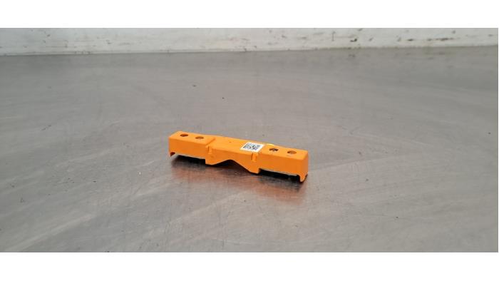 Câble haute tension Porsche Taycan