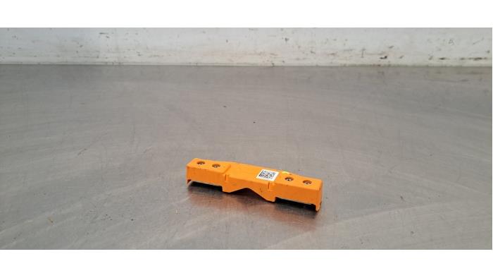 Câble haute tension Porsche Taycan