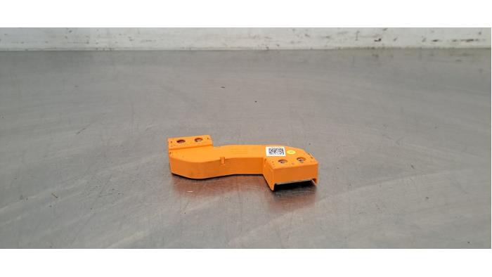 Câble haute tension Porsche Taycan