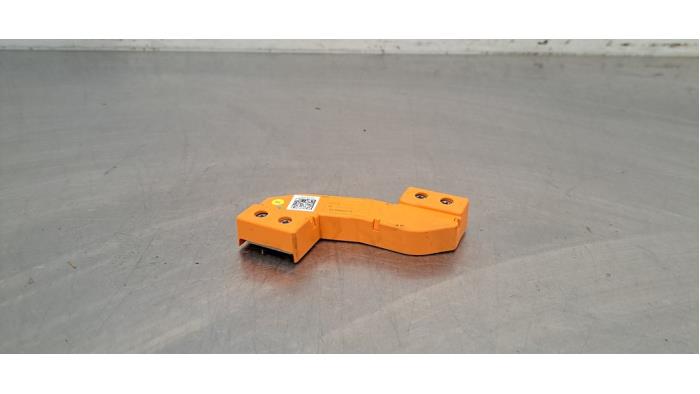 Câble haute tension Porsche Taycan
