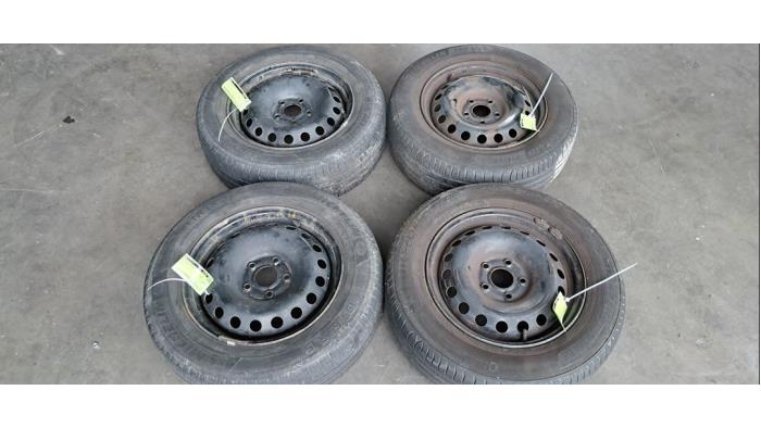 Kit jantes + pneumatiques Renault Kangoo