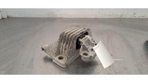 Gebruikte Motorsteun Volkswagen Crafter (SY) 2.0 TDI FWD Prijs € 66,55 Inclusief btw aangeboden door Autohandel Didier