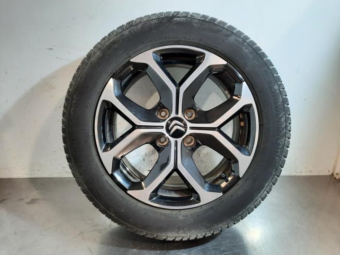 Jante + pneu d&#039;hiver Citroen C3 Aircross