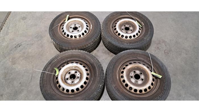 Kit jantes + pneumatiques Volkswagen Transporter
