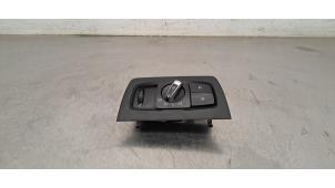 Gebruikte Schakelaar Koplamp Ihv BMW 3 serie Touring (F31) 330d 3.0 24V Prijs € 42,35 Inclusief btw aangeboden door Autohandel Didier