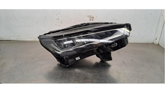 Phare droit Peugeot 3008