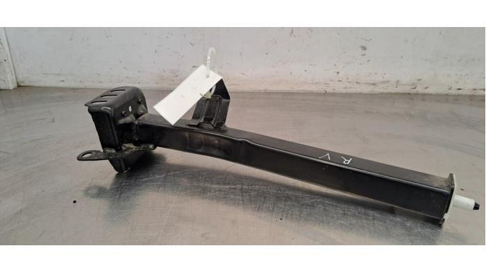 Support partie avant Peugeot 3008