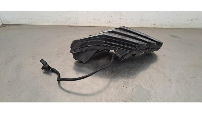 Veilleuse droite Peugeot 3008