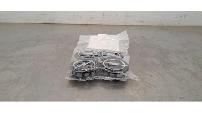 Ensemble enjoliveur Opel Astra
