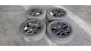 Gebruikte Velgen set + banden Peugeot 3008 III 1.2 12V Hybrid 136 Prijs € 665,50 Inclusief btw aangeboden door Autohandel Didier