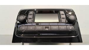 Gebruikte Radio Citroen Jumper (U9) 2.2 Blue HDi 140 Prijs € 429,55 Inclusief btw aangeboden door Autohandel Didier