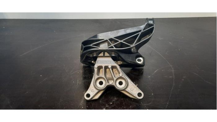 Support moteur Peugeot 3008