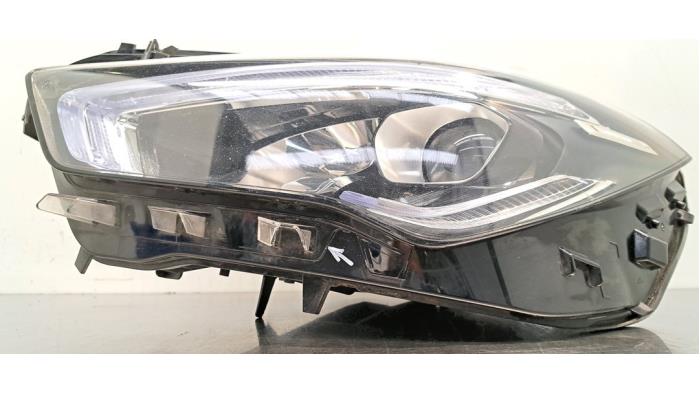 Phare gauche Mercedes CLA