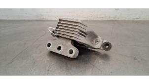 Gebruikte Motorrubber Opel Insignia Grand Sport 1.6 CDTI 16V 136 Prijs € 54,45 Inclusief btw aangeboden door Autohandel Didier