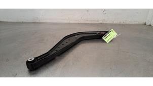 Gebruikte Triangel rechts-achter Opel Insignia Grand Sport 1.6 CDTI 16V 136 Prijs € 66,55 Inclusief btw aangeboden door Autohandel Didier