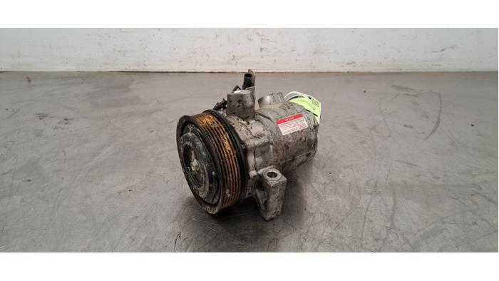 Pompe clim Suzuki Swift