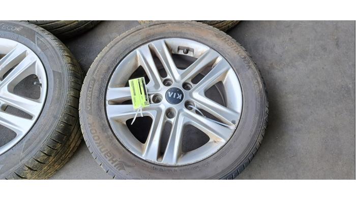 Kit jantes + pneumatiques Kia Cee&#039;D