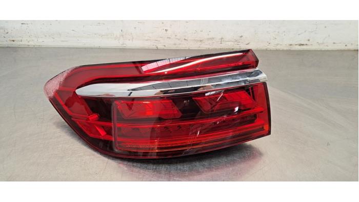 Feu arrière gauche Audi A8