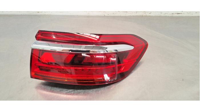 Feu arrière droit Audi A8