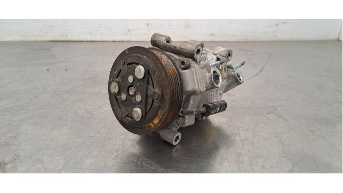Pompe clim Peugeot Partner