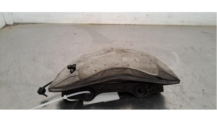 Etrier de frein (pince) avant gauche Audi A8
