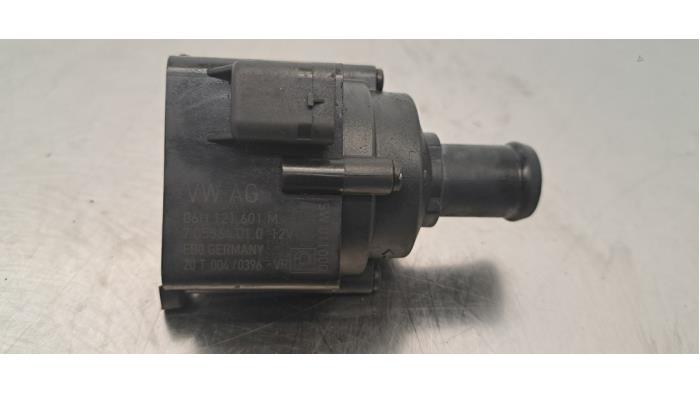 Pompe à eau supplémentaire Audi A8