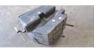 Gebruikte Tank Ford Transit 2.0 TDCi 16V Eco Blue 170 Prijs € 266,20 Inclusief btw aangeboden door Autohandel Didier