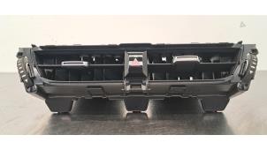 Gebruikte Luchtrooster Dashboard Toyota Corolla Touring Sport (E21/EH1) 1.8 16V Hybrid Prijs € 42,35 Inclusief btw aangeboden door Autohandel Didier