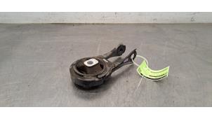 Gebruikte Versnellingsbak Steun Toyota Corolla Touring Sport (E21/EH1) 1.8 16V Hybrid Prijs € 54,45 Inclusief btw aangeboden door Autohandel Didier