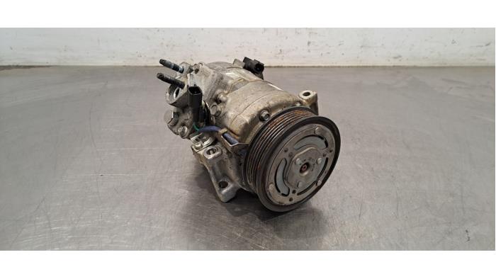 Pompe clim Ford Transit