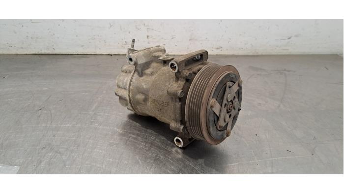 Pompe clim Citroen Berlingo