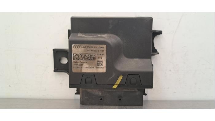 Module pompe carburant Audi A8