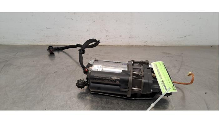 Batterie d&#039;accumulateur Audi A8