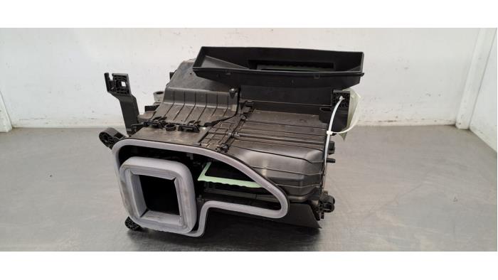 Boîtier chauffage Audi Q4
