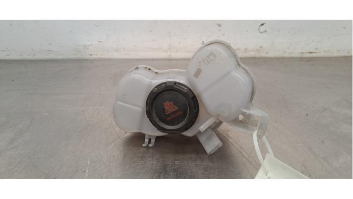 Réservoir d&#039;expansion Audi Q4