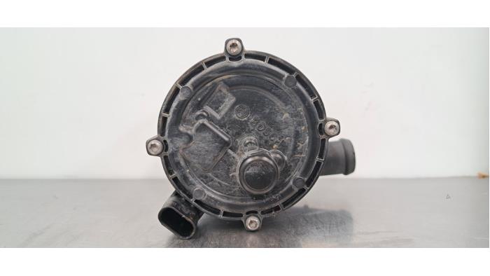 Pompe à eau supplémentaire Audi Q4