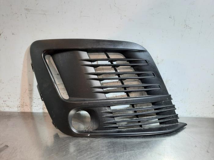 Plaque de protection feu antibrouillard droit Citroen Jumpy