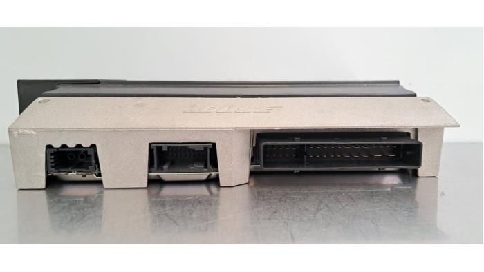 Amplificateur radio Audi RS6