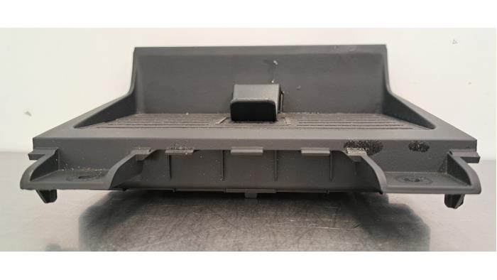 Chargeur sans fil Audi Q4