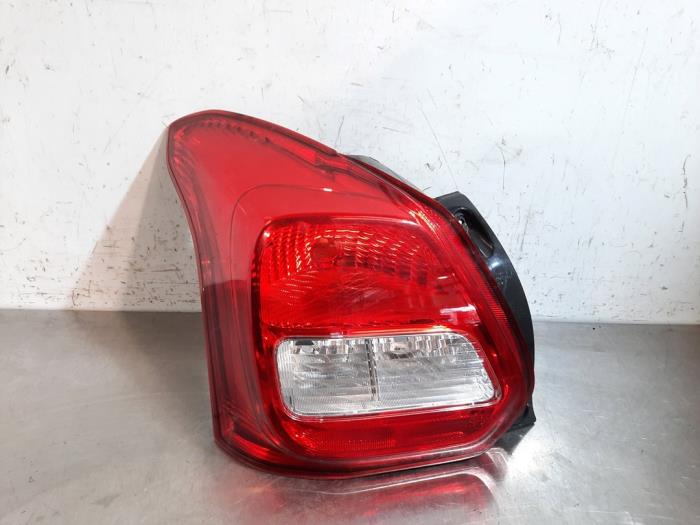 Feu arrière gauche Suzuki Swift
