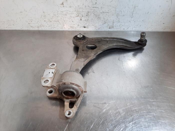 Bras de suspension avant droit Landrover Discovery
