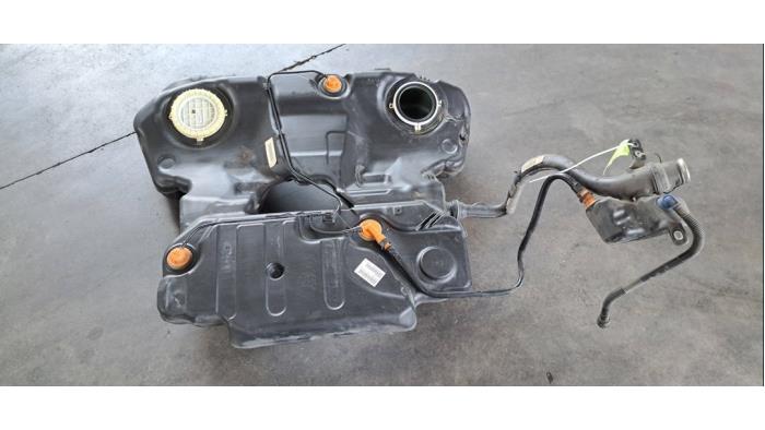 Réservoir de carburant Audi RS6