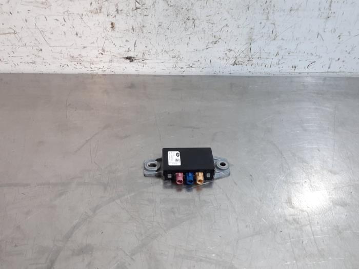 Antenne amplificateur Landrover Discovery