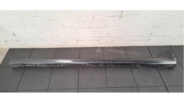 Marche-pied (list de couverture) gauche Audi RS6
