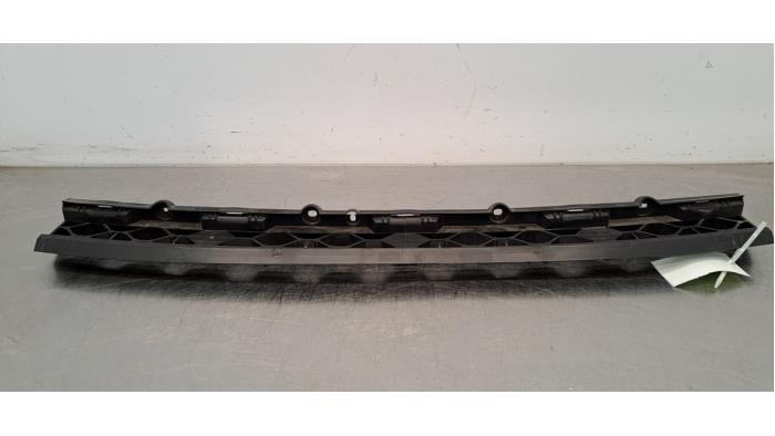 Support pare-chocs arrière centre Volvo V60