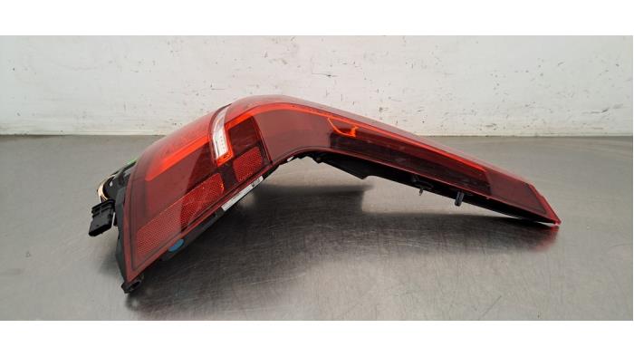 Feu arrière droit Volvo V60