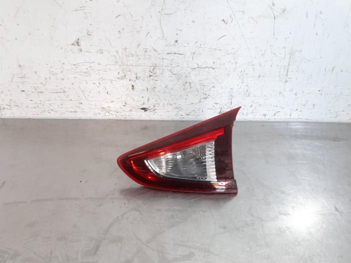 Feu arrière droit Mazda 2.